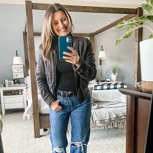 LEVIS Low Pro Straight Leg Denim in "Breathe Out," size 28